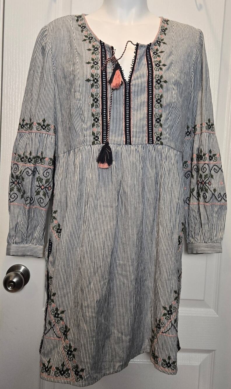 Akemi & Kin Anthropologie Maddie 100% cotton embroidered dress sz M